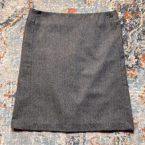 Dalia Collection Gray Skirt Size 4